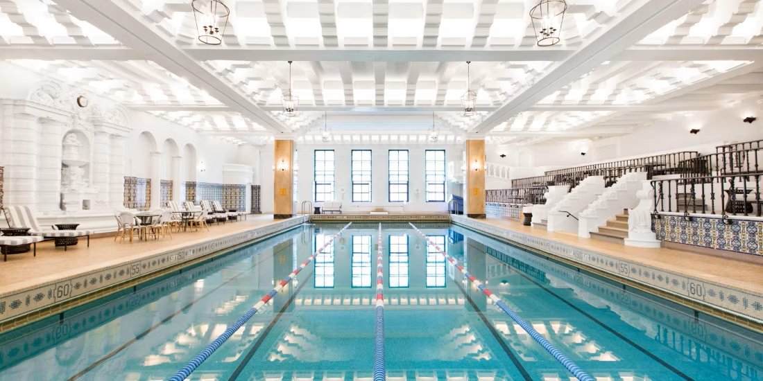 Intercontinental-chicago-4551521835-2x1 - pool.png